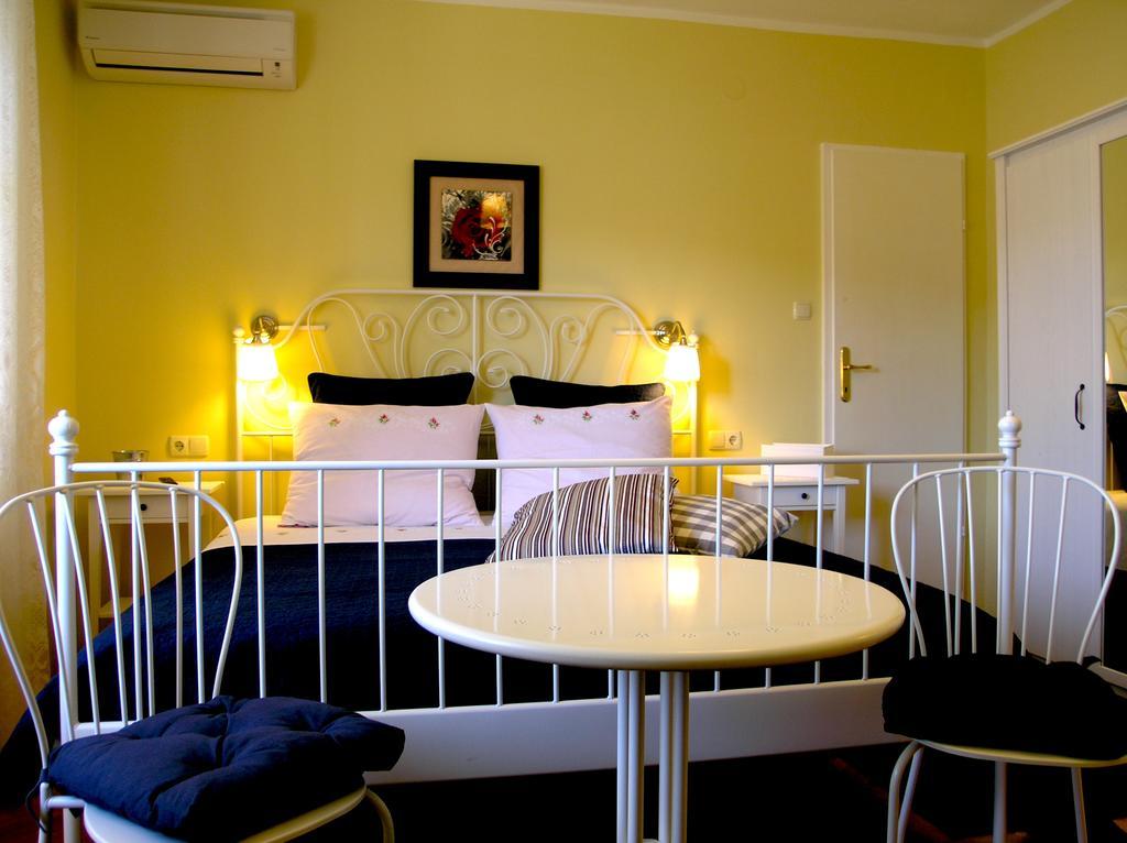 Hotel House Rozi New Translation Pokoj fotografie