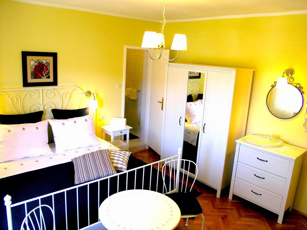 Hotel House Rozi New Translation Exteriér fotografie